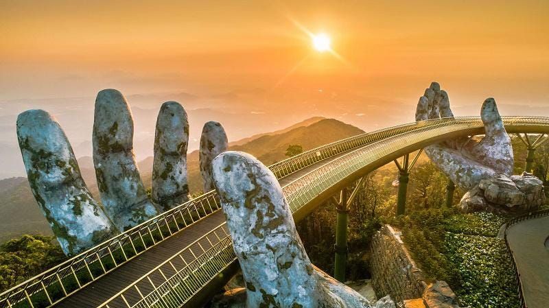 golden-bridge-da-nang Golden Bridge in Da Nang